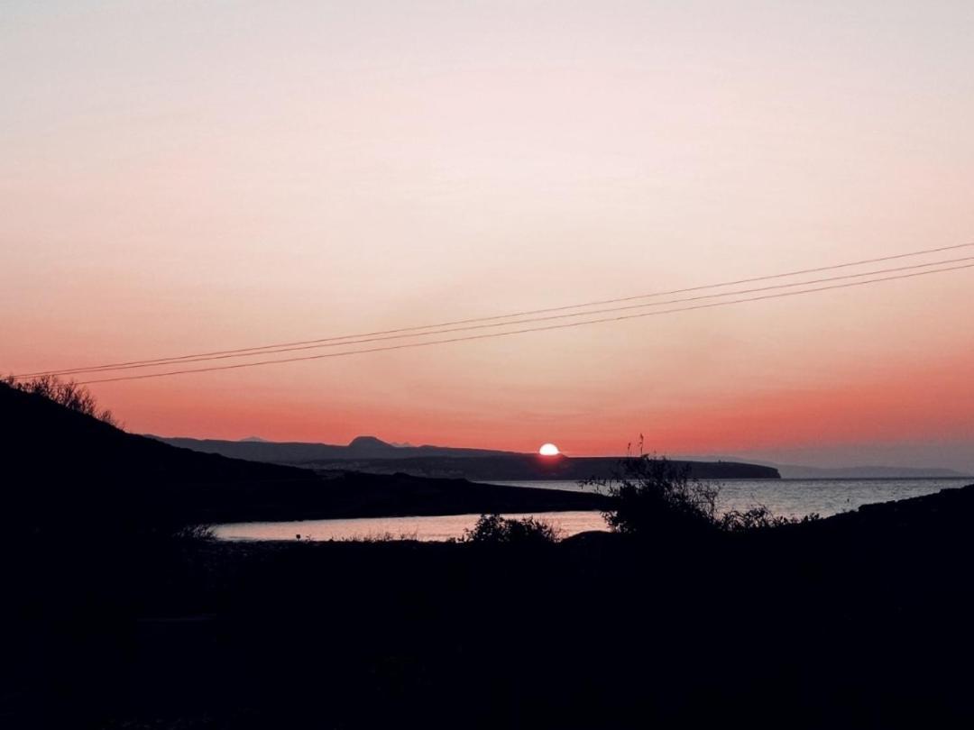 Peaceful Studio Apartment Near The Sea! Sitia  Luaran gambar